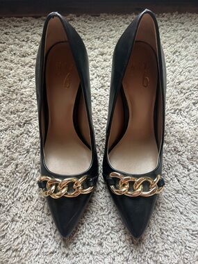 Mix No. 6 Black Pointed Toe Pumps with Gold Chain